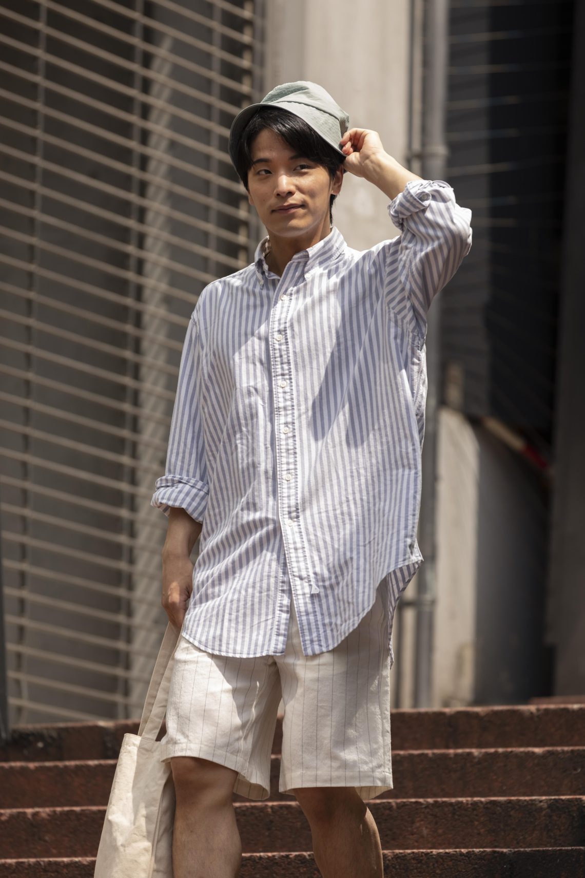 tren kemeja wanita 2025